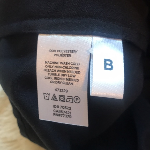 Ann Taylor navy and white silky button down blouse - Picture 8 of 8